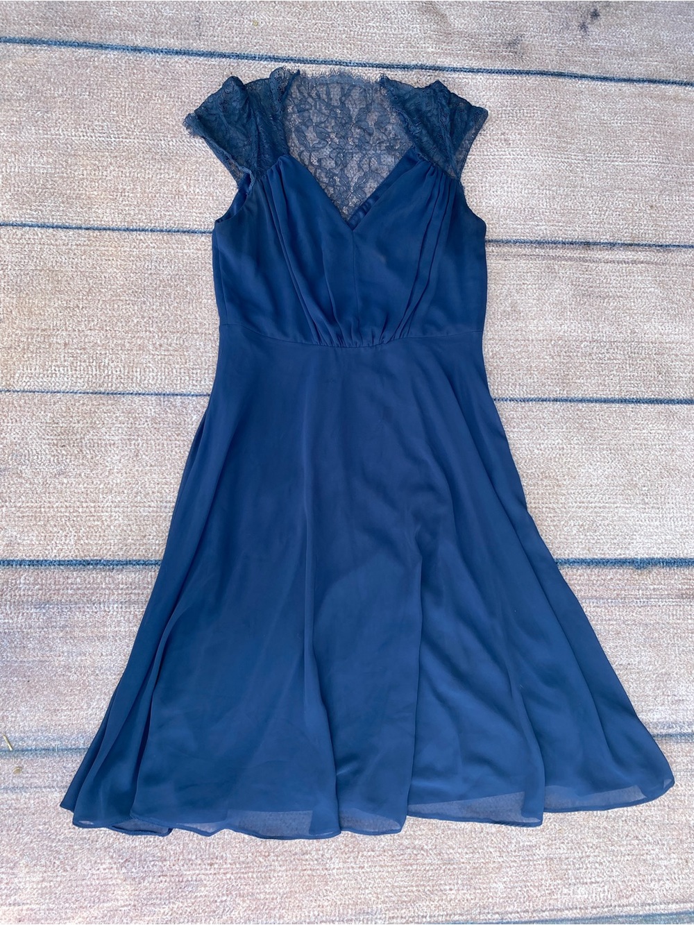 ASOS NWT cocktail wedding guest modest chantilly lace bias chiffon dress